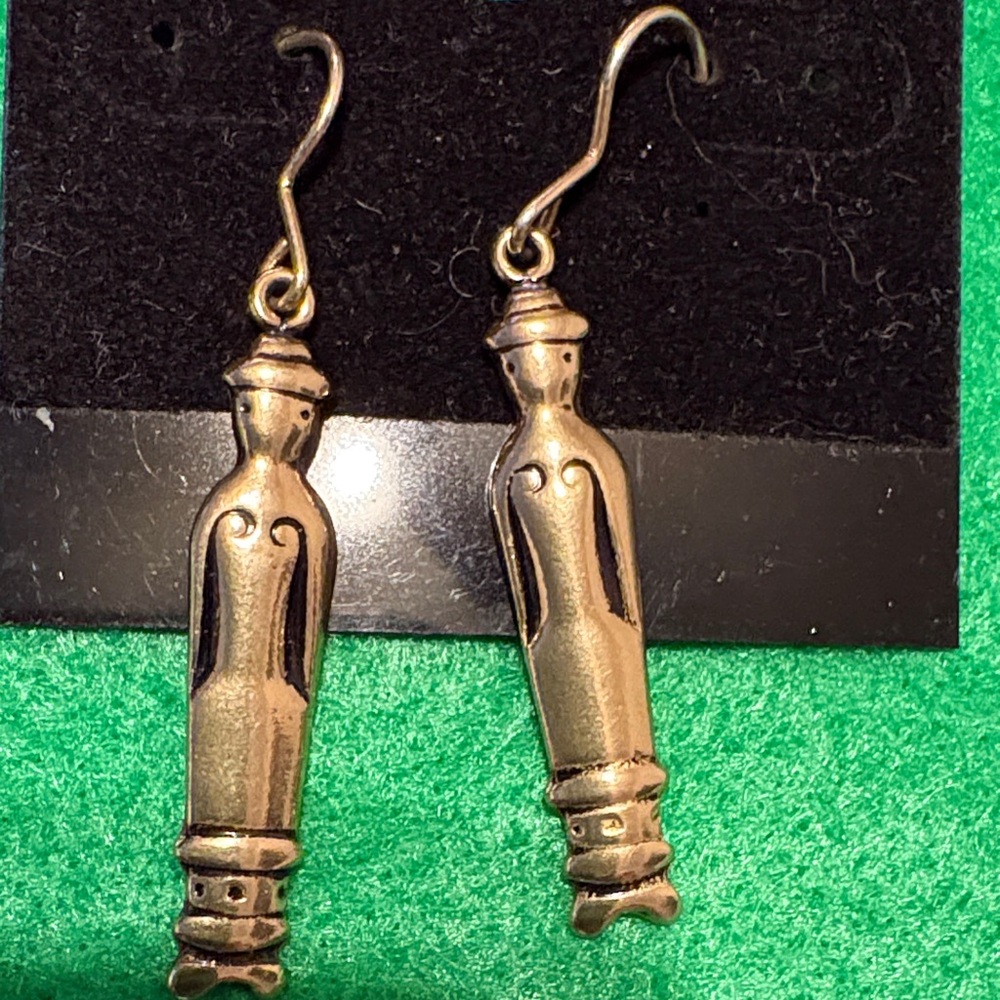 VINTAGE BRONZE TINY PEOPLE KALEVALA